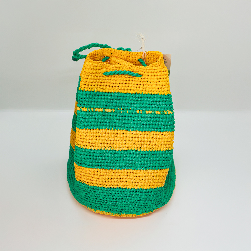 Mochila verde y amarillo